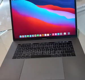 Photo - New Laptop Apple MacBook Pro 2016 16GB Intel Core I7 SSD 512GB
