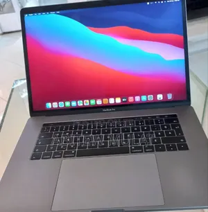 New Laptop Apple MacBook Pro 2016 16GB Intel Core I7 SSD 512GB