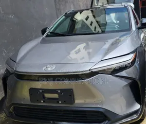 New Toyota bZ4X 71.4 kWh FWD 2023 Gray