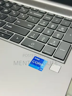 New Laptop HP ZBook Firefly G8 16GB Intel Core I7 SSD 1T