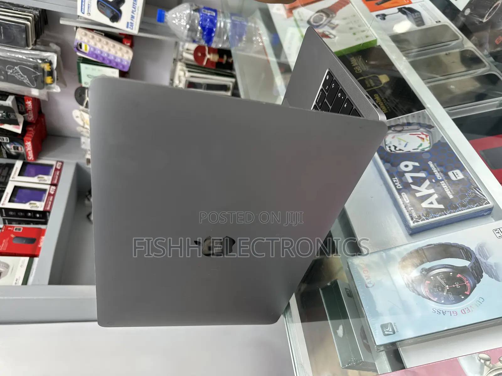 New Laptop Apple MacBook Air 2020 M1 8GB Apple M1 SSD 256GB