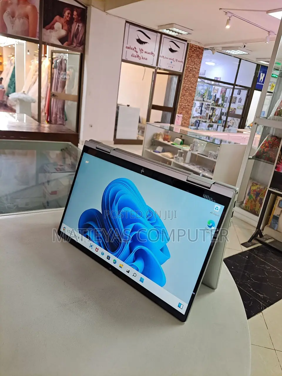 New Laptop HP Envy X360 16GB Intel Core I7 SSD 1T