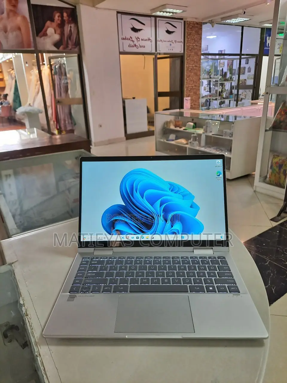 New Laptop HP Envy X360 16GB Intel Core I7 SSD 1T