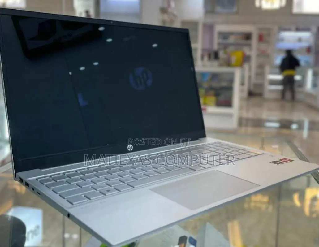 New Laptop HP Pavilion 15 16GB AMD Ryzen 7 SSD 512GB