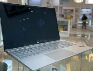 New Laptop HP Pavilion 15 16GB AMD Ryzen 7 SSD 512GB