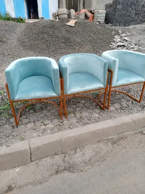 Photo - ከፋይ / ወንበር