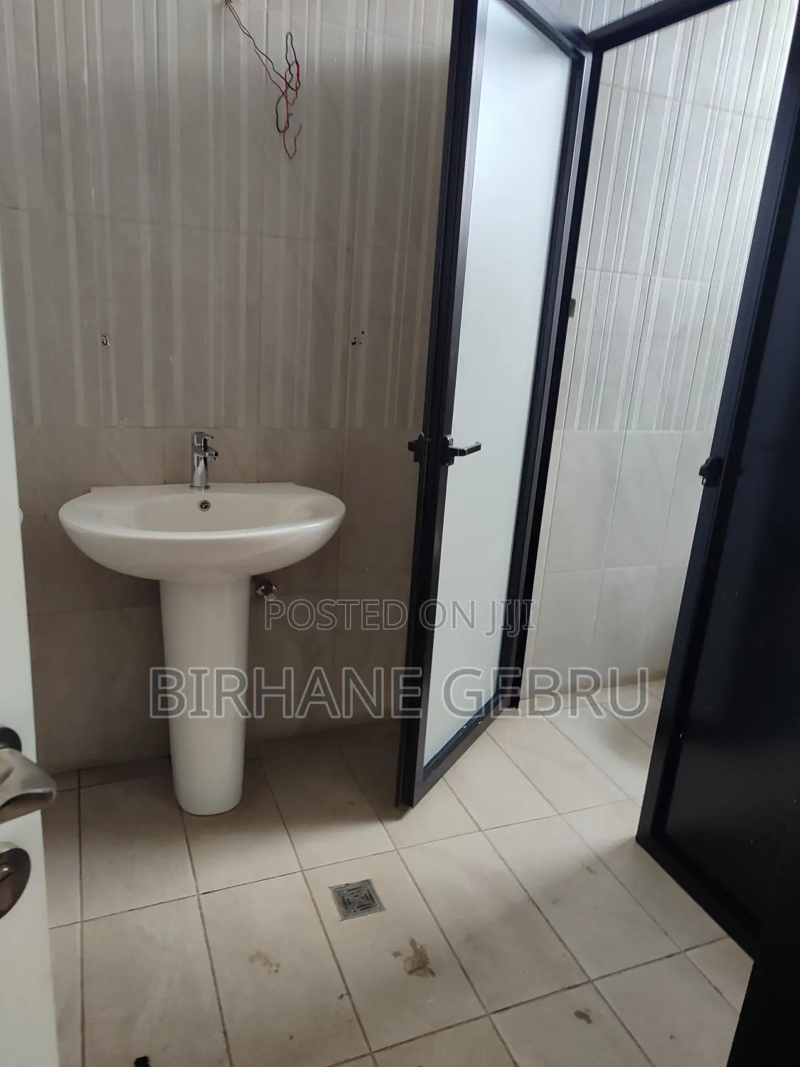 1bdrm Block of Flats in Luxury Apartiment, Bole for rent