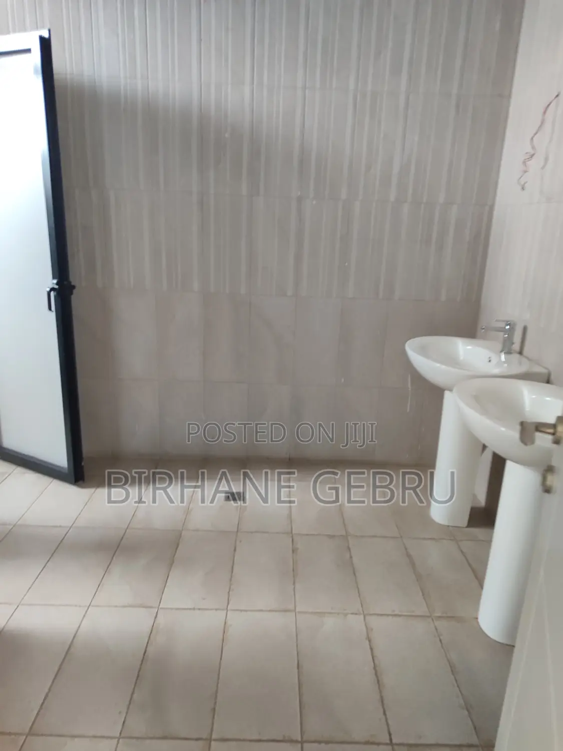 1bdrm Block of Flats in Luxury Apartiment, Bole for rent