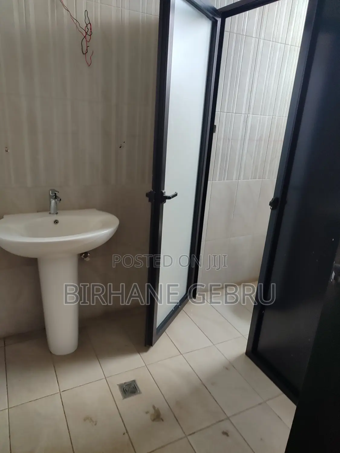 1bdrm Block of Flats in Luxury Apartiment, Bole for rent