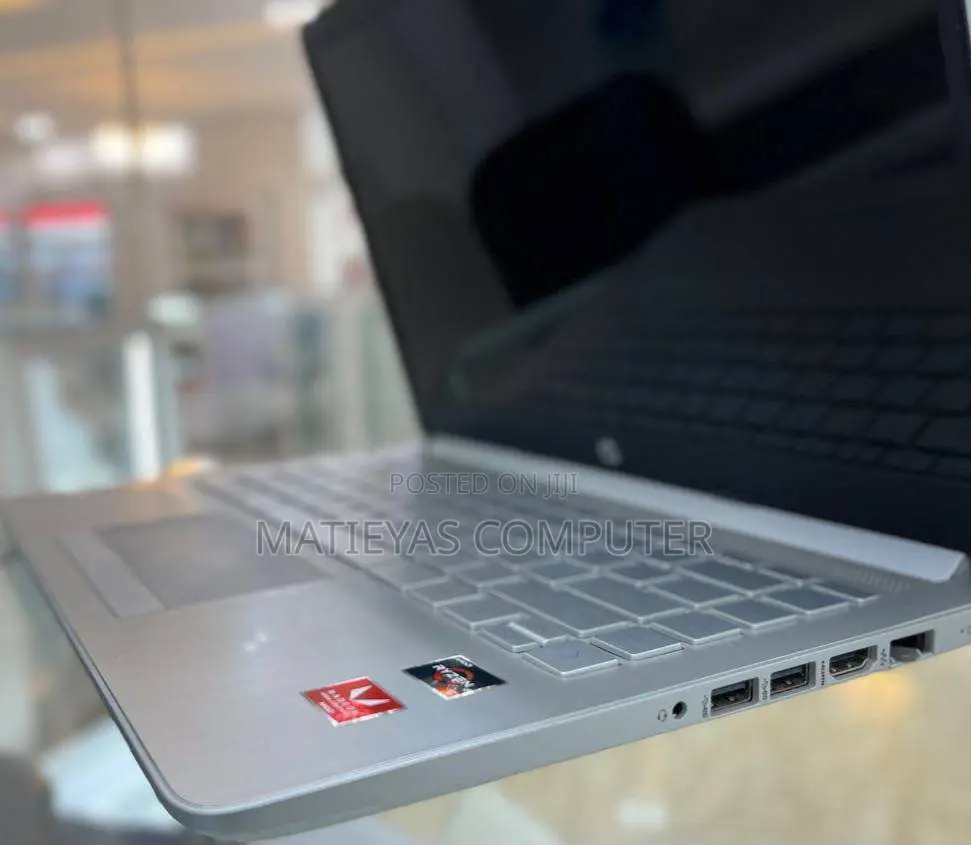 New Laptop HP Stream Notebook 8GB AMD Ryzen 5 SSD 512GB
