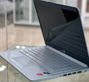 New Laptop HP Stream Notebook 8GB AMD Ryzen 5 SSD 512GB