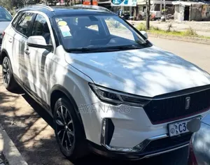 Photo - New Bestune T33 1.2 FWD 2022 White