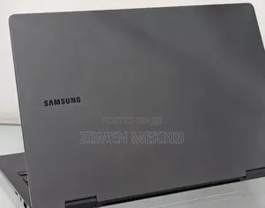 New Laptop Samsung 8GB Intel Core I5 SSD 256GB