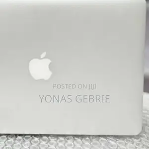 New Laptop Apple MacBook Air 2014 8GB Intel Core I7 SSD 256GB