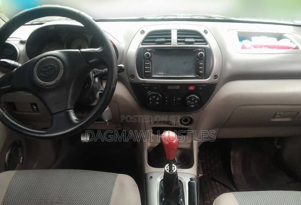 Toyota RAV4 2000 Beige