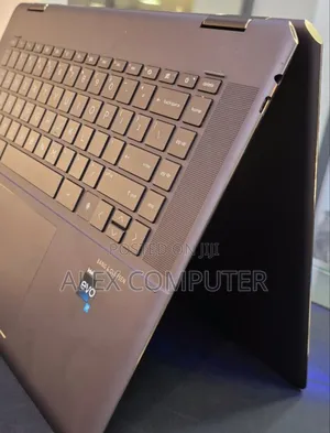 New Laptop HP Spectre X360 16GB Intel Core I7 SSD 1T