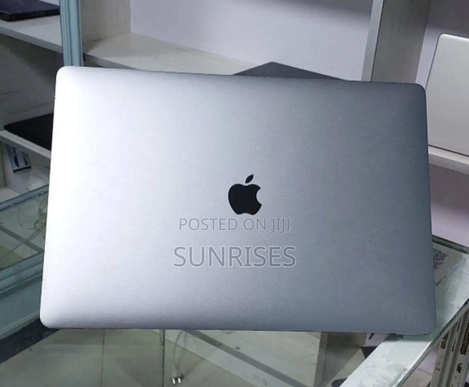 New Laptop Apple MacBook Pro 2019 32GB Intel Core I9 SSD 512GB