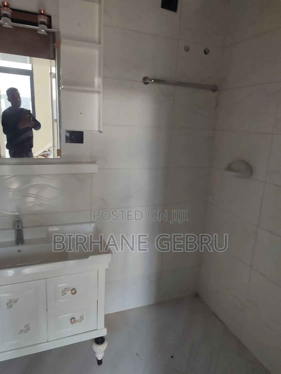 5bdrm Villa in Villa House Rent, Yeka for rent