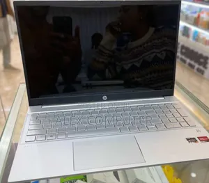 New Laptop HP Pavilion 15 16GB AMD Ryzen 7 SSD 512GB