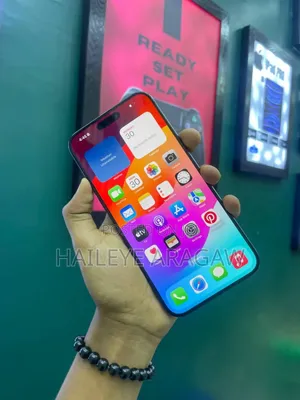 New Apple iPhone 15 Pro Max 256 GB Black