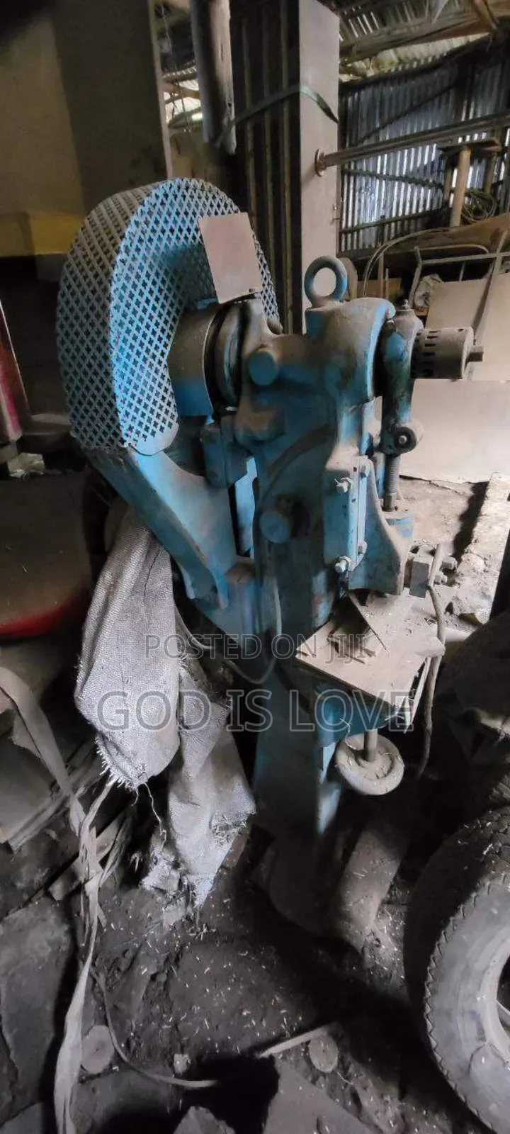 Puncher ፓንቸር