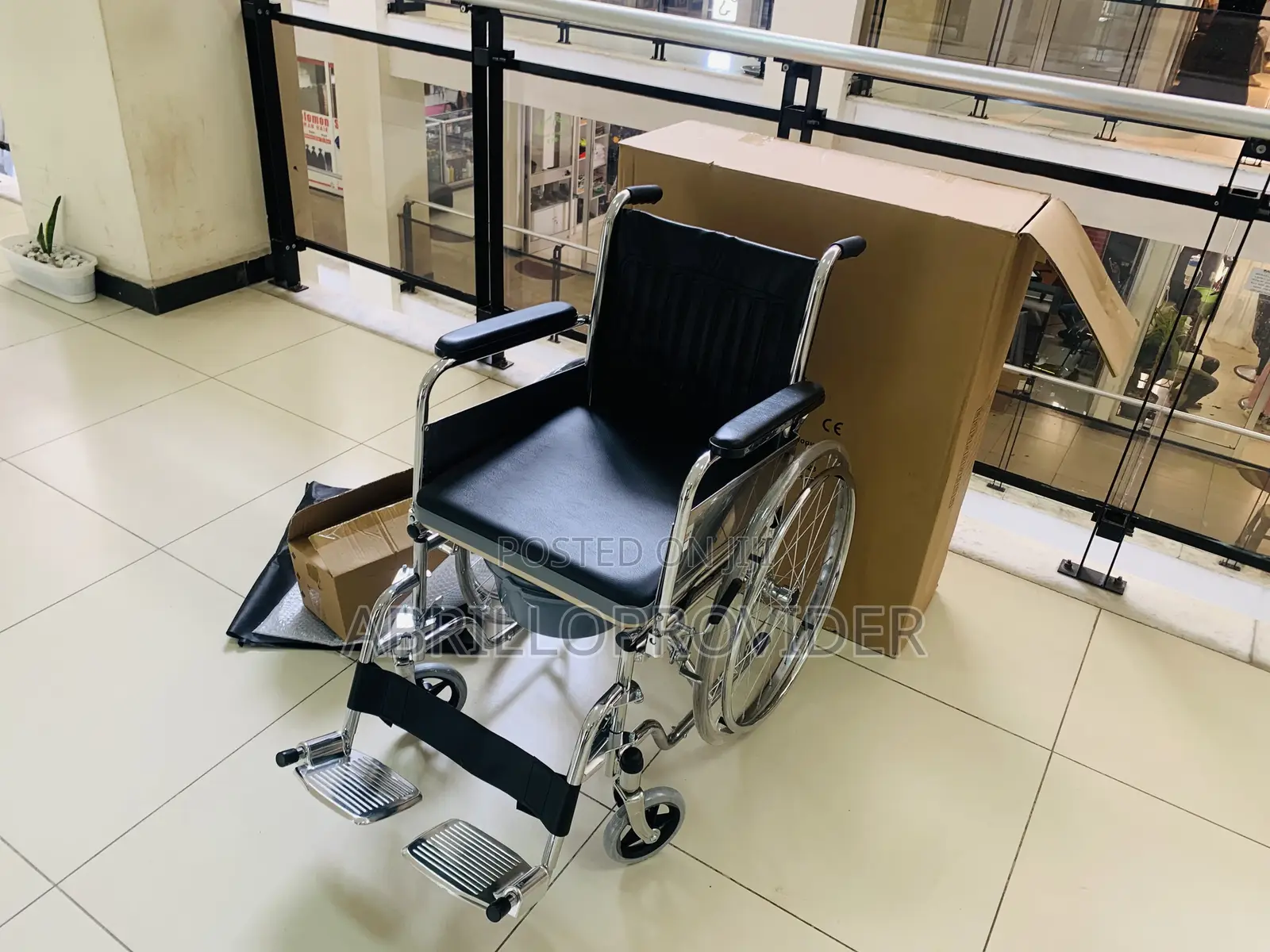 New Commode Wheelchair2/2wheelchair34wheelchair314wheelchair