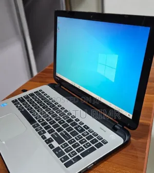 New Laptop Toshiba Satellite CL15 4GB Intel Core I5 HDD 500GB