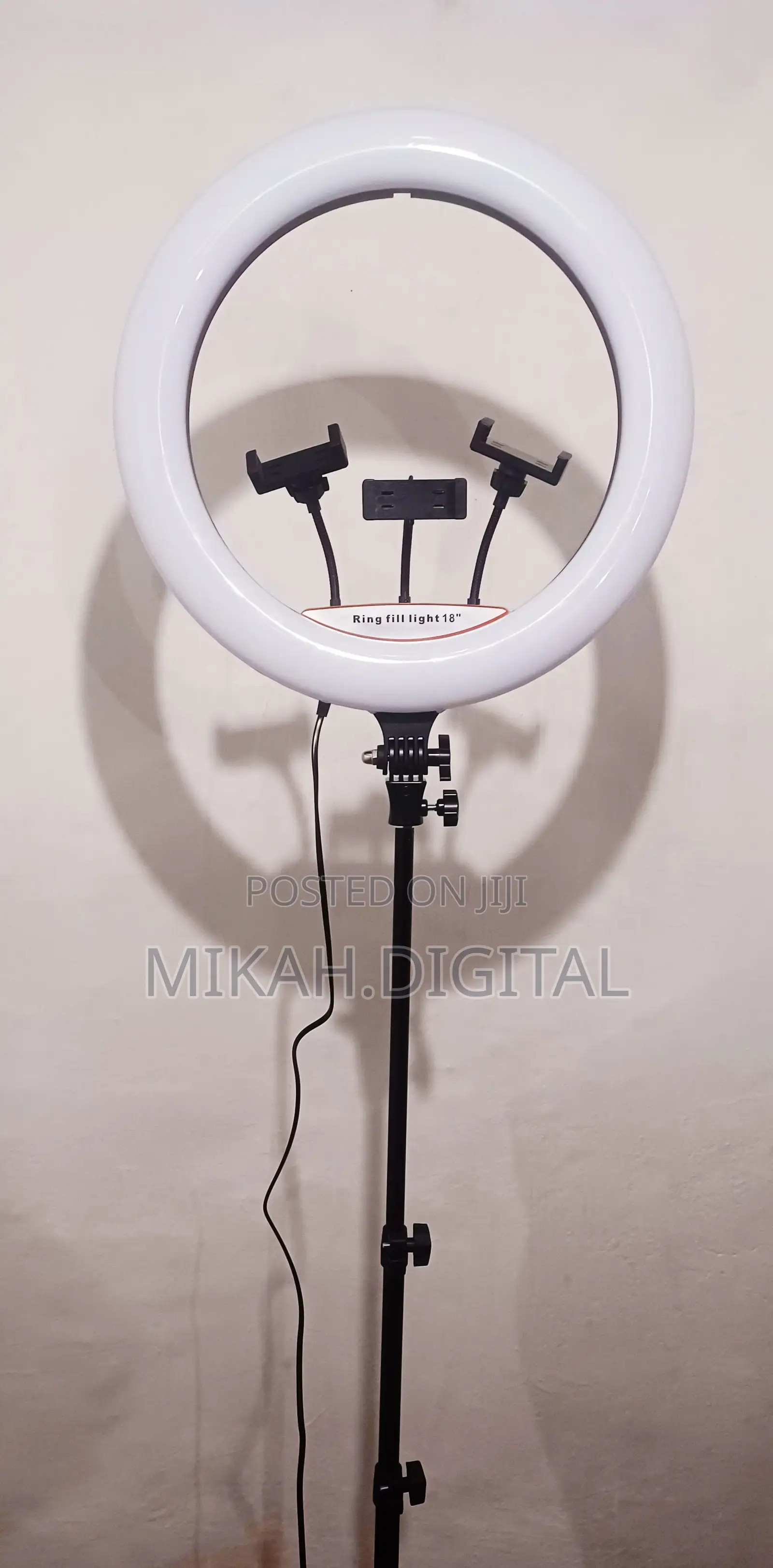 18'' Bicolor Ring Light With 3 Phone Holder 2.6m Stand