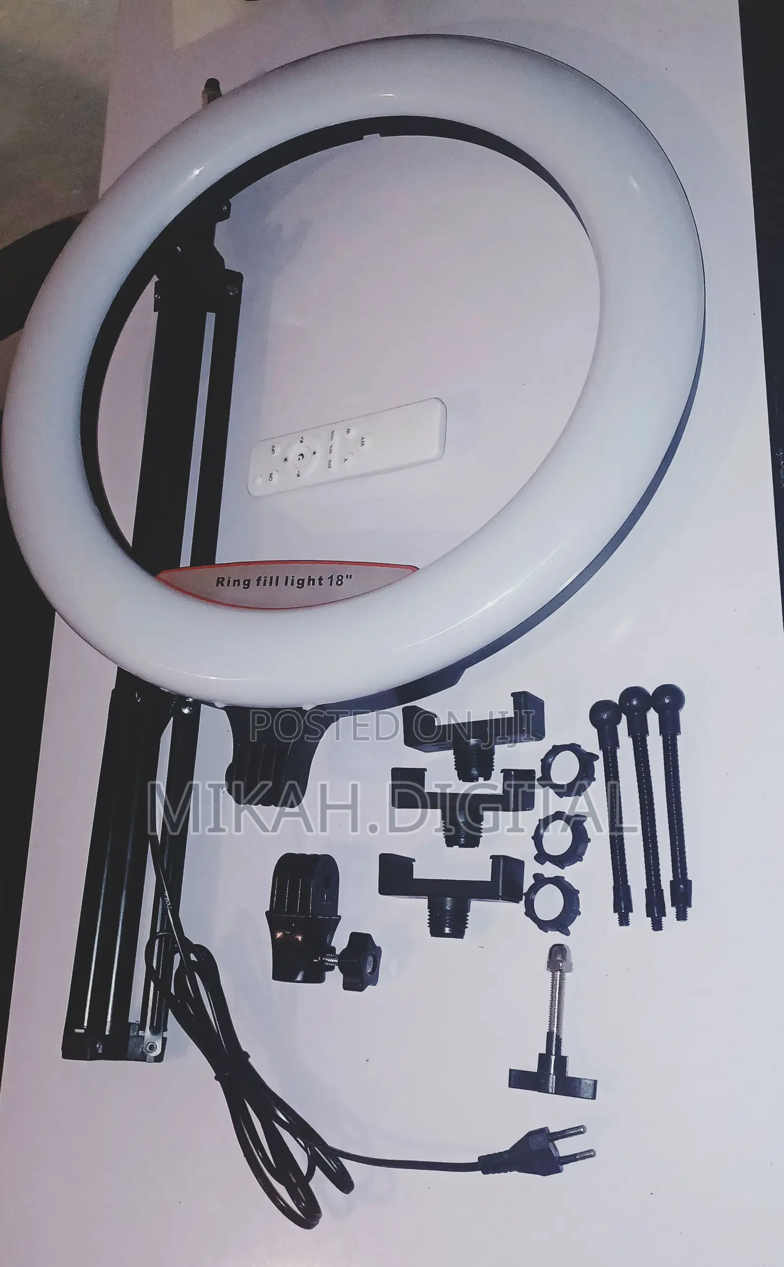 18'' Bicolor Ring Light With 3 Phone Holder 2.6m Stand