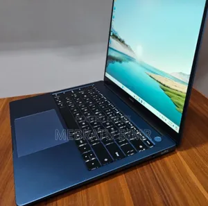 New Laptop 8GB Intel Core I5 SSD 512GB