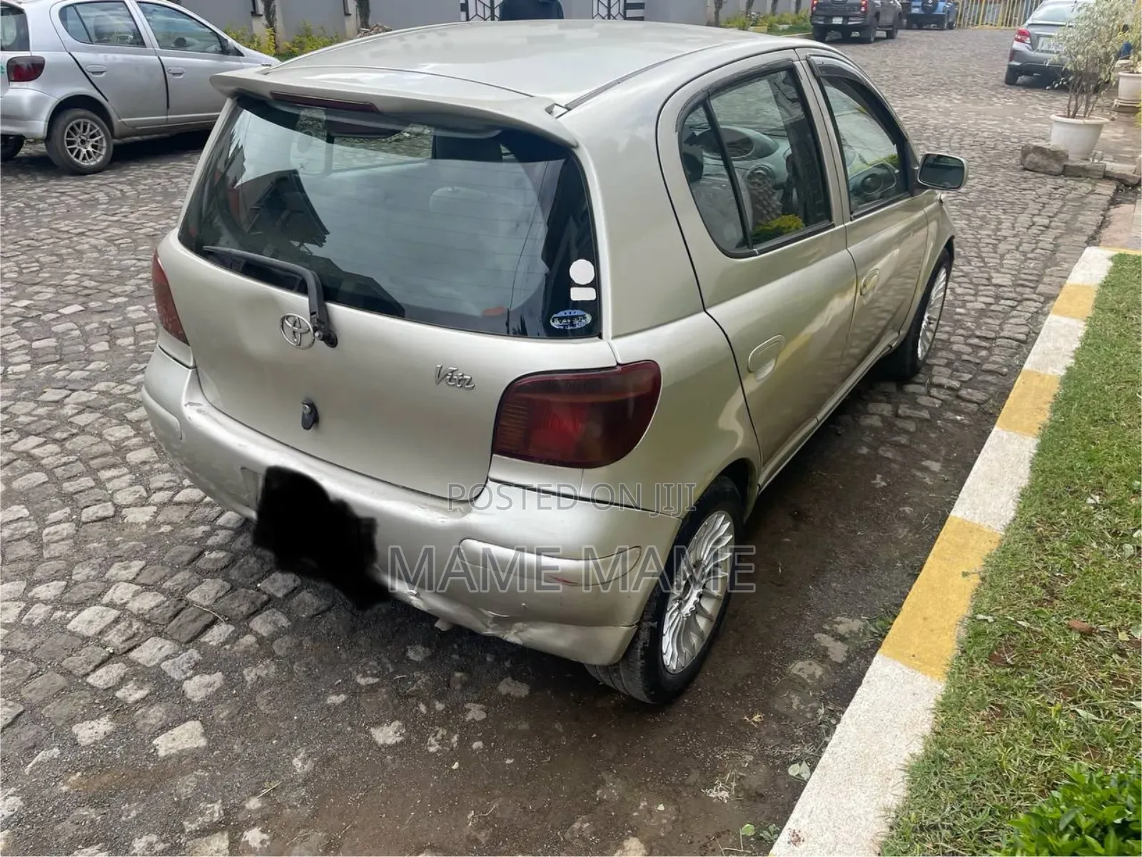 Toyota Vitz 2002 Silver