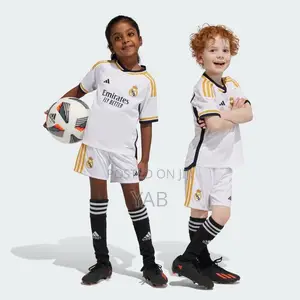 Photo - Real Madrid Kids Home Kit