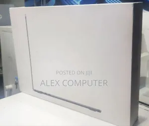 Photo - New Laptop Apple MacBook Air 2024 M3 15-Inch 8GB Apple M3 SSD 256GB