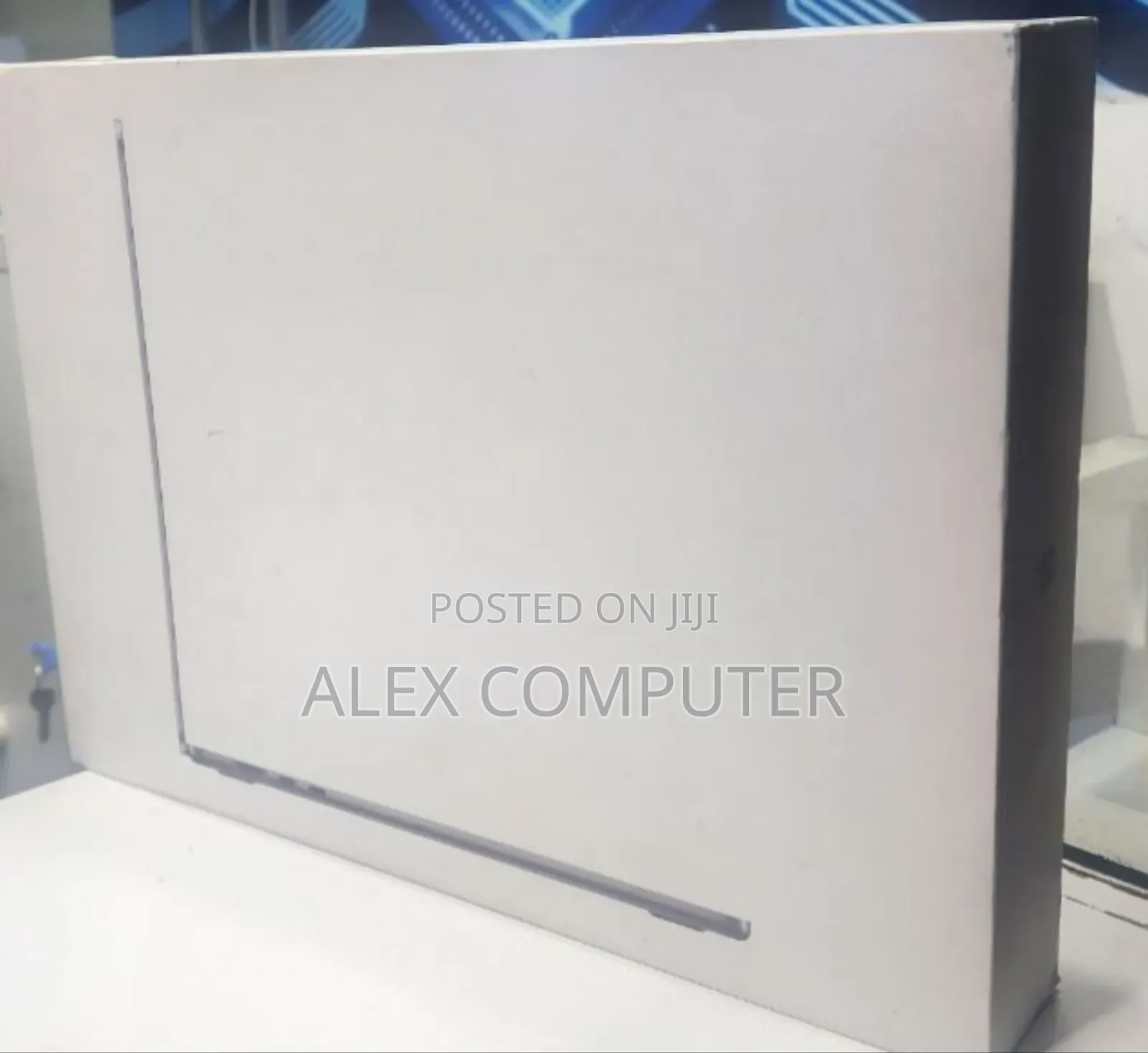 New Laptop Apple MacBook Air 2024 M3 15-Inch 8GB Apple M3 SSD 256GB