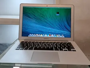 New Laptop Apple MacBook 8GB Intel Core I7 SSD 512GB