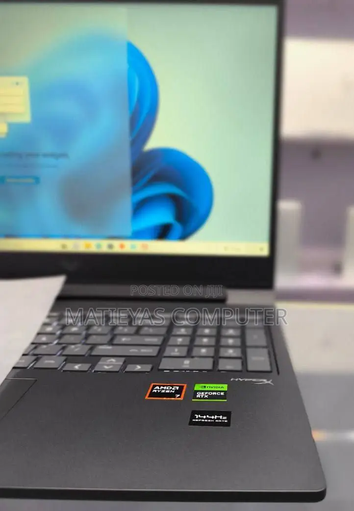 New Laptop HP Victus 16 16GB AMD Ryzen 7 SSD 512GB