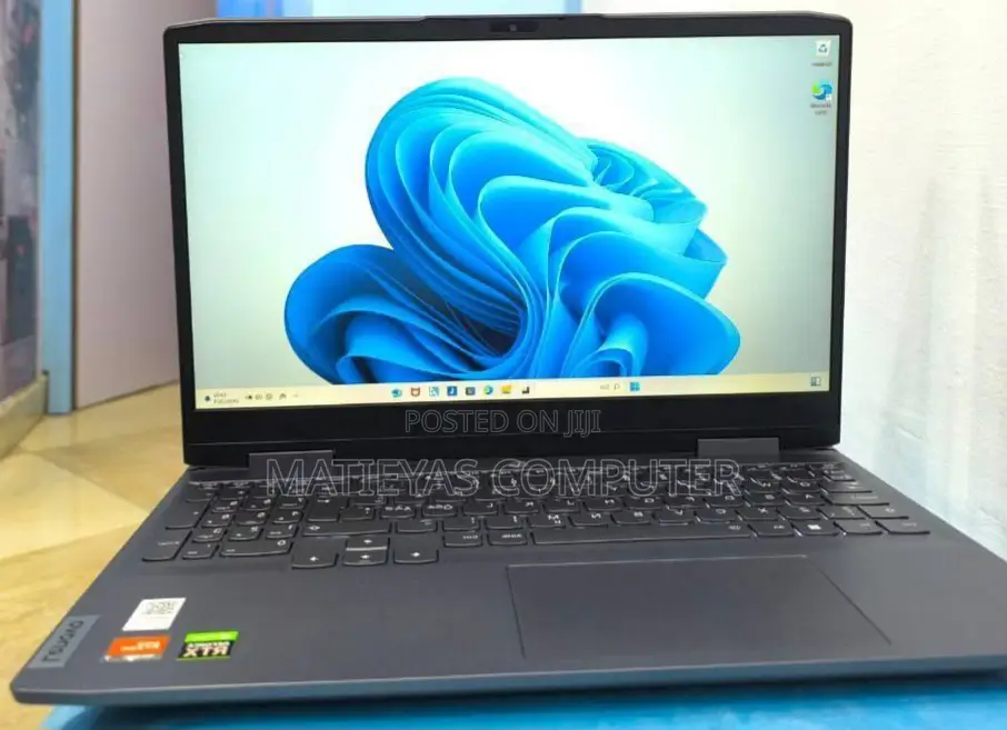 New Laptop HP Victus 16 16GB AMD Ryzen 7 SSD 512GB