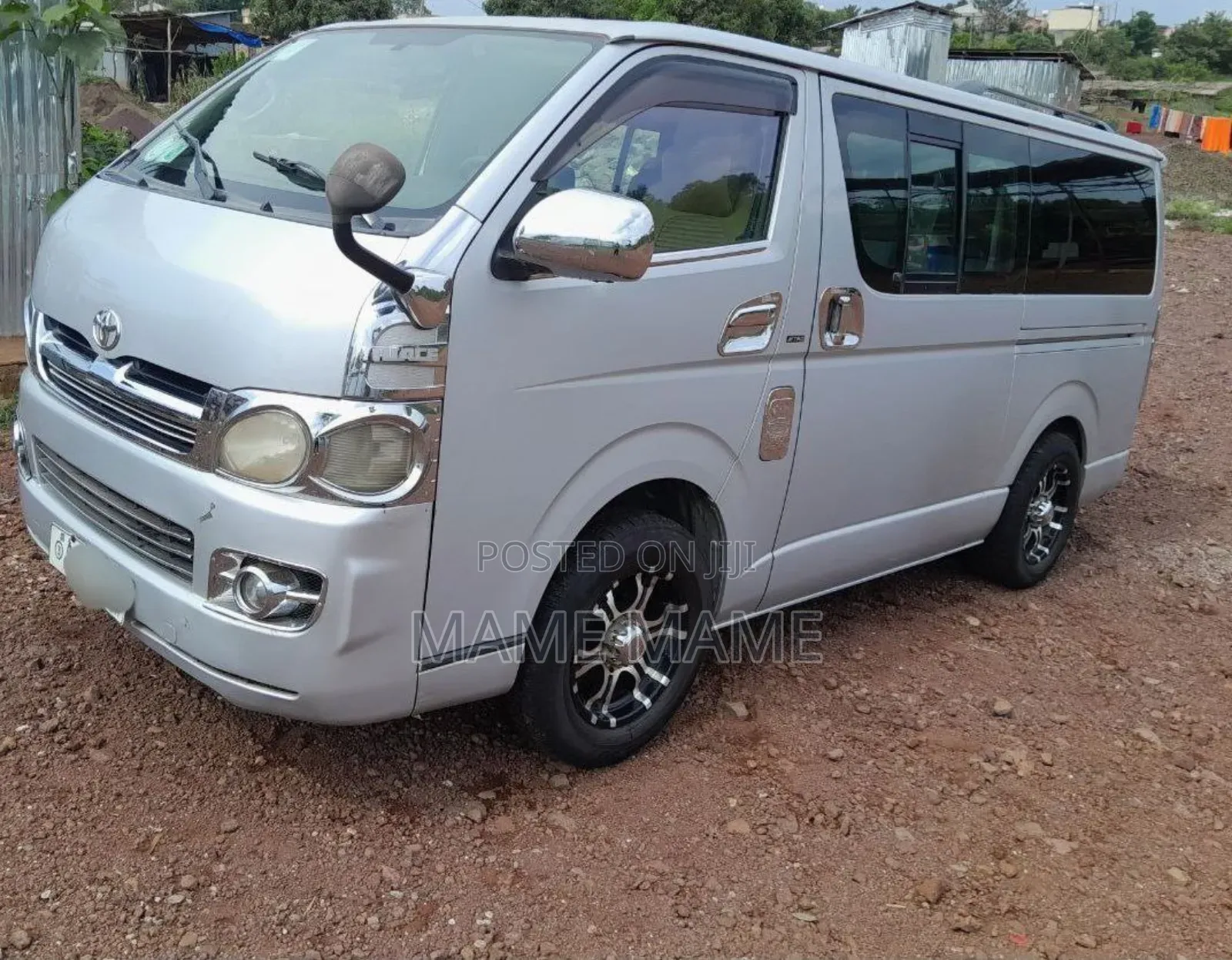 Toyota HiAce 220 2007 Silver