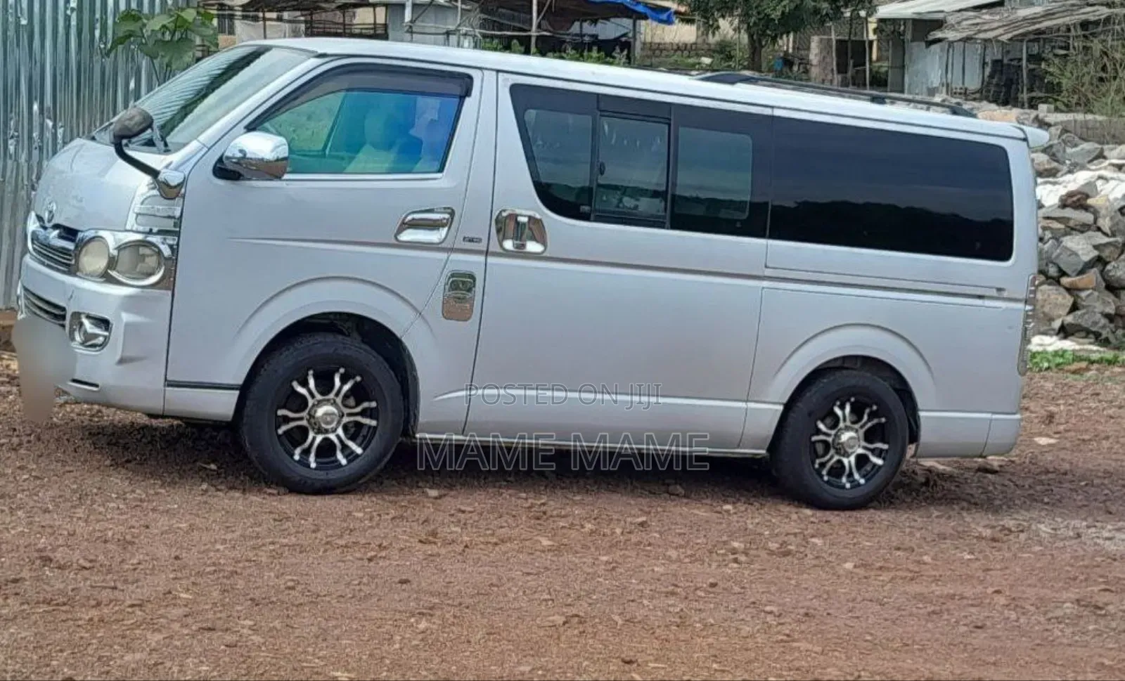 Toyota HiAce 220 2007 Silver
