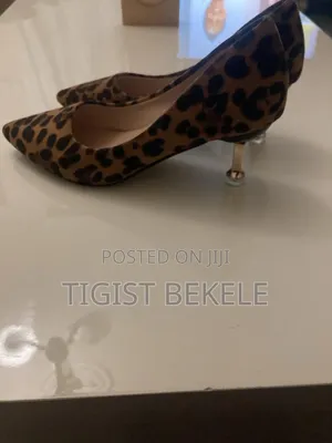 Photo - Women's Heel Shoe