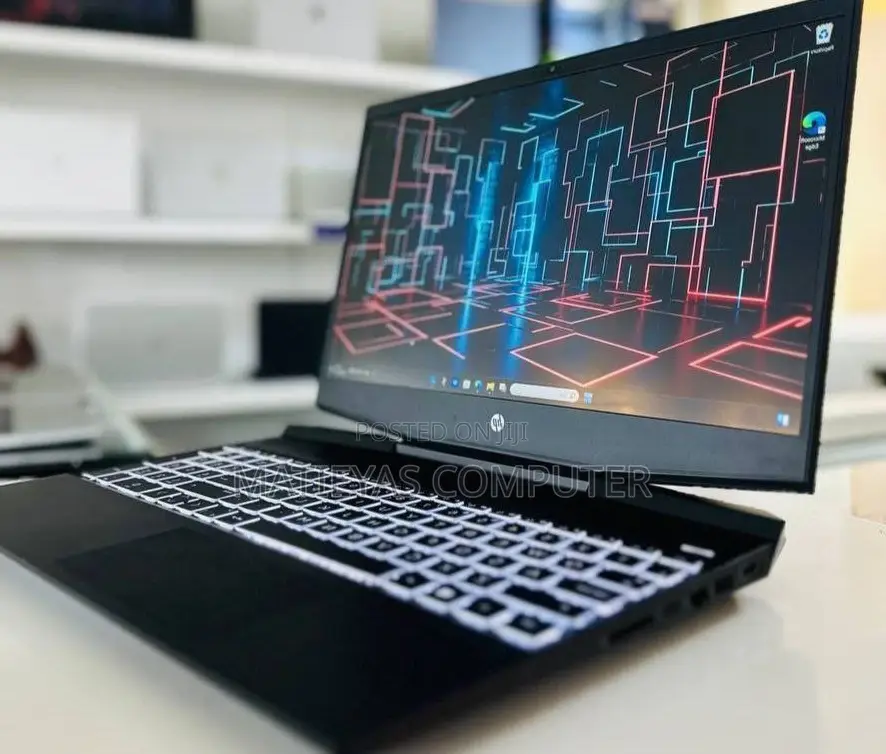 New Laptop HP Pavilion 15 16GB Intel Core I5 SSD 512GB