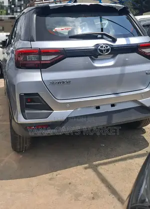 New Toyota Raize 2022 Silver