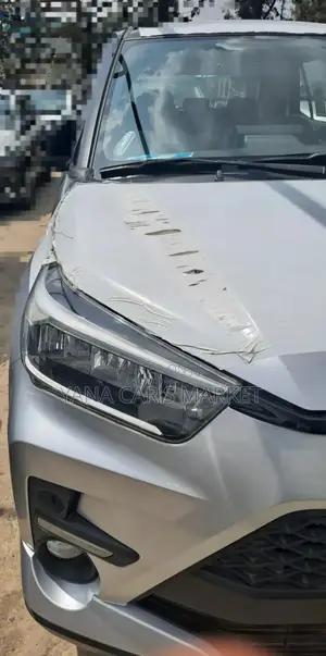 New Toyota Raize 2022 Silver