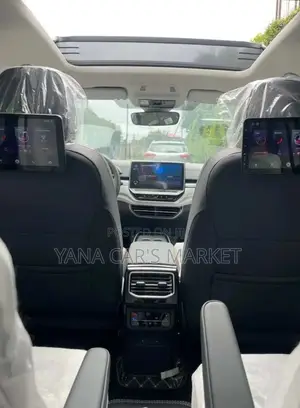 New Volkswagen ID.6 2024 White