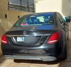Mercedes-Benz C-Class 2017 Black