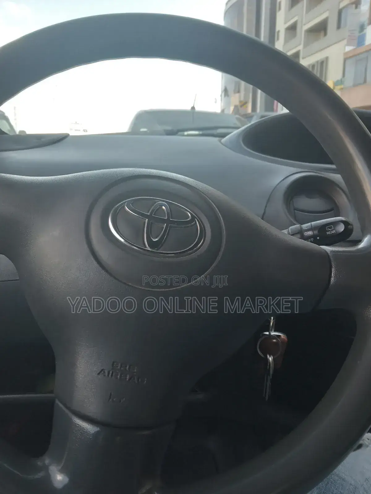 Vitz 2004 With Driver (ከ ሹፌር ጋር ነው የሚከራየው )