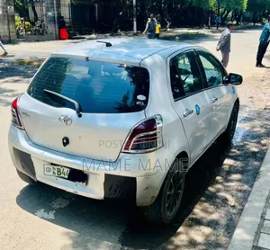 Toyota Yaris 2009 Silver