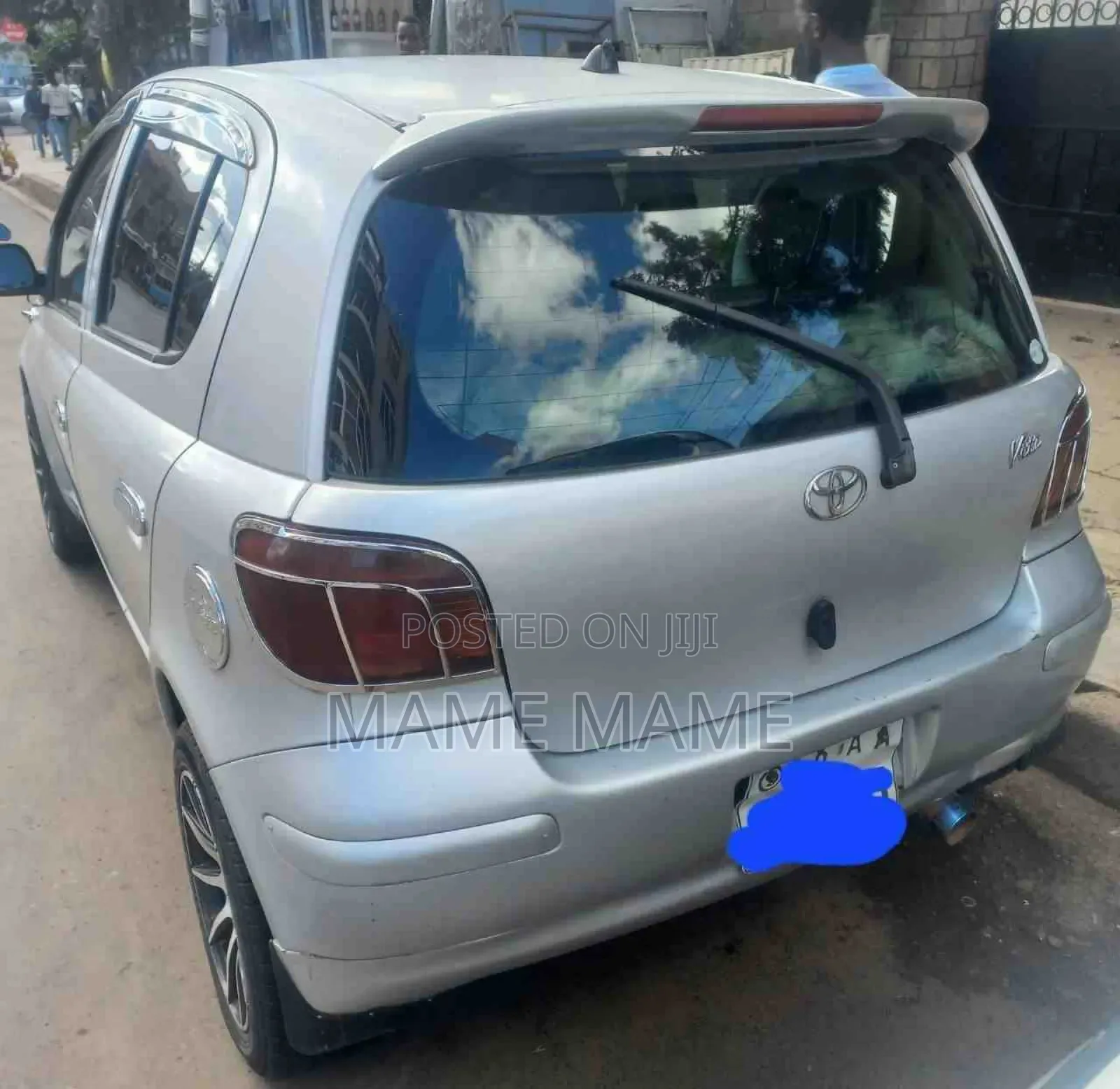 Toyota Vitz 2004 Silver