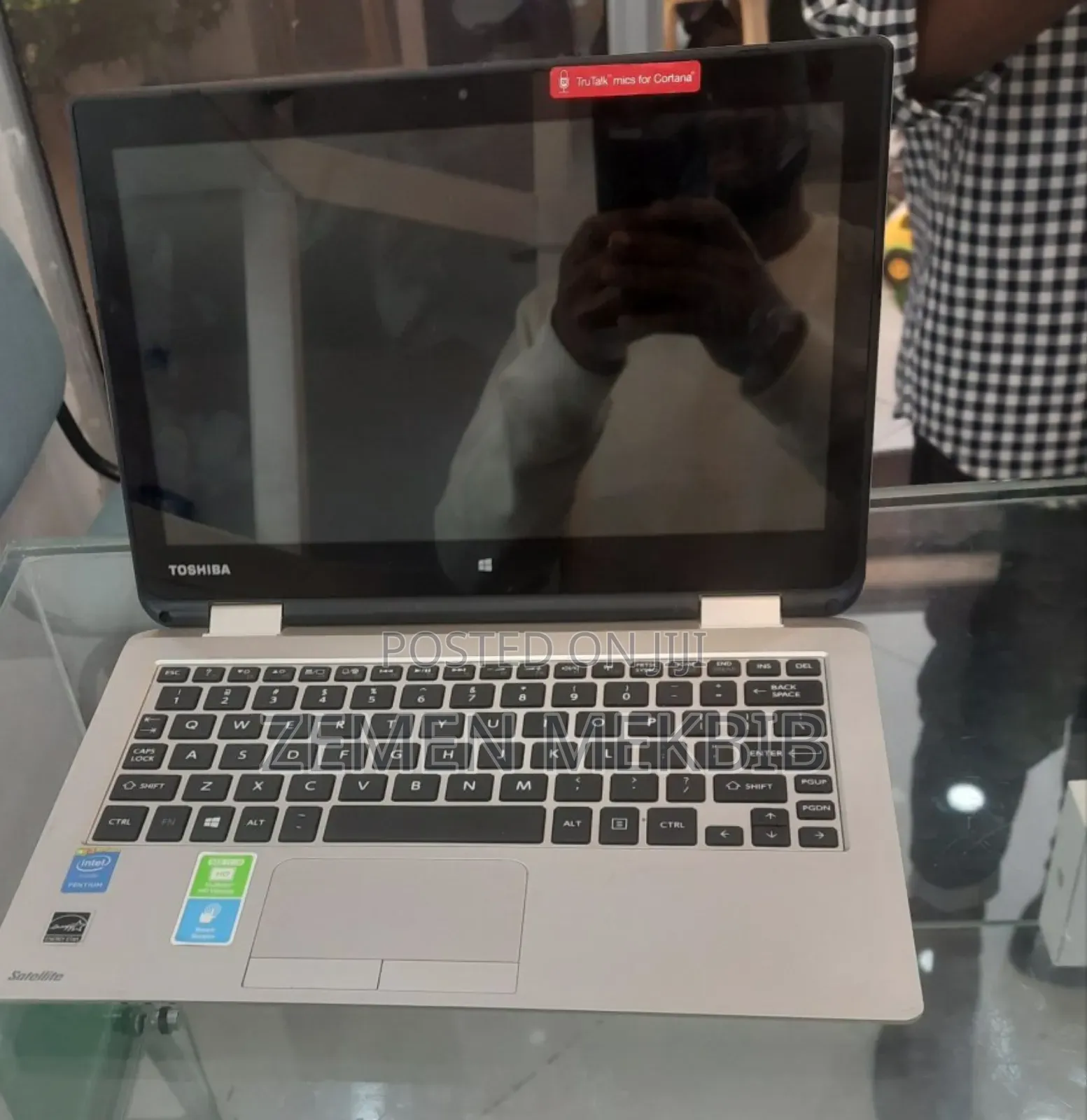 Laptop Toshiba Satellite C55 4GB Intel Xeon HDD 500GB