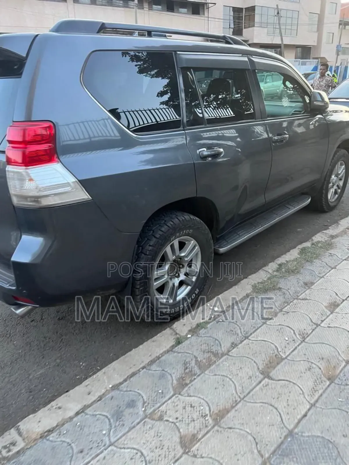 Toyota Land Cruiser Prado 2012 Gray